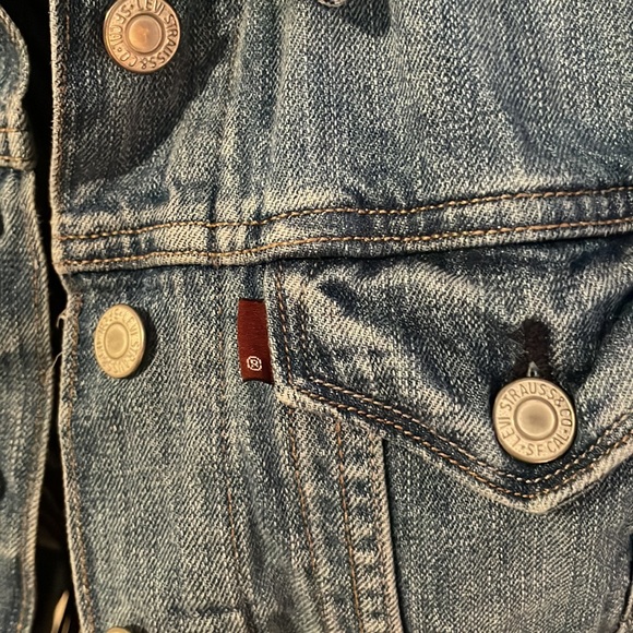 LEVIS JEAN JACKET - Picture 3 of 6